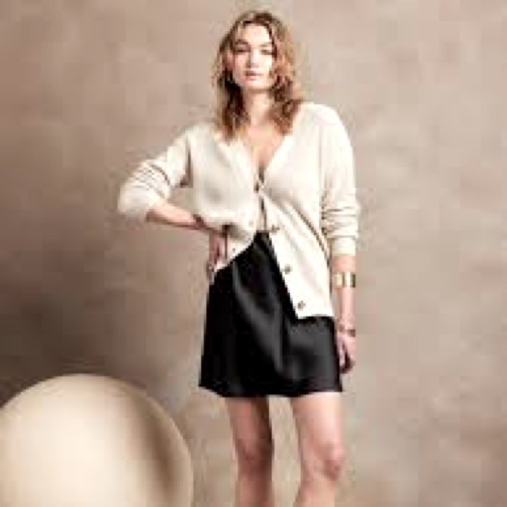 NWT! Banana Republic Satin Black Mini Skirt Size XS Tall
